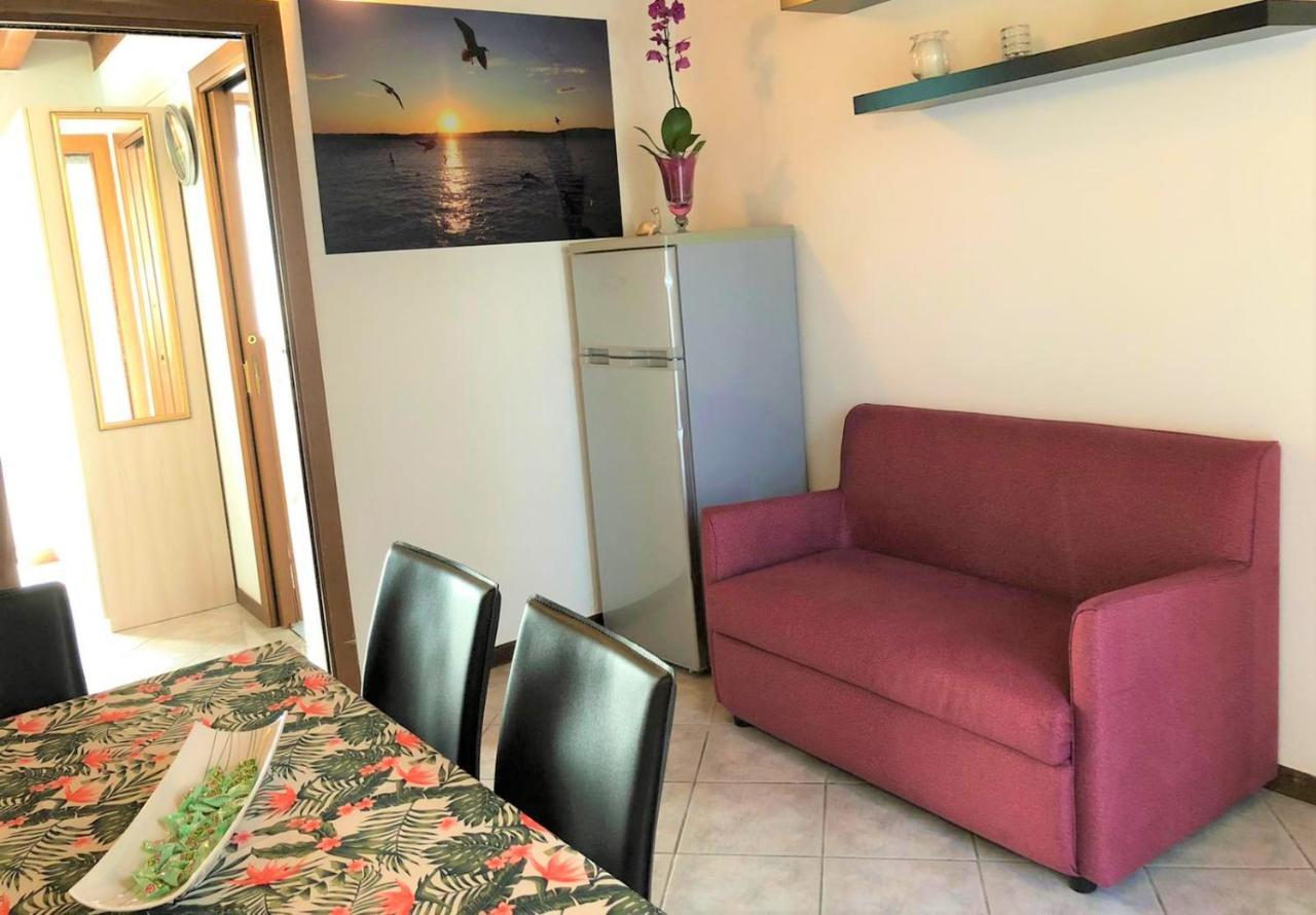 Oasi Di Paradiso - Comfy Private Apartment On Ground Floor With Terrace Desenzano del Garda Luaran gambar
